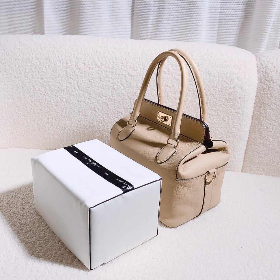 ibao バッグピロー｜エルメス ツールボックス 20 専用