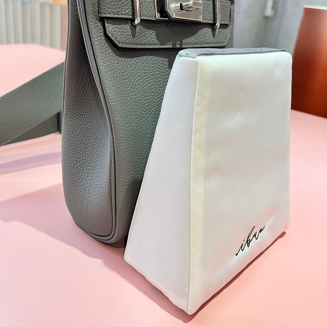 ibao バッグピロー｜エルメス アッカド PM 専用