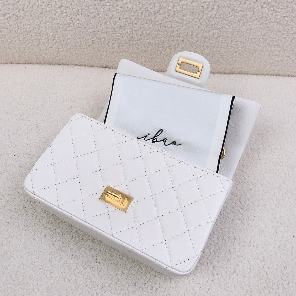 ibao バッグピロー｜シャネル 2.55 リイシュー  224 専用