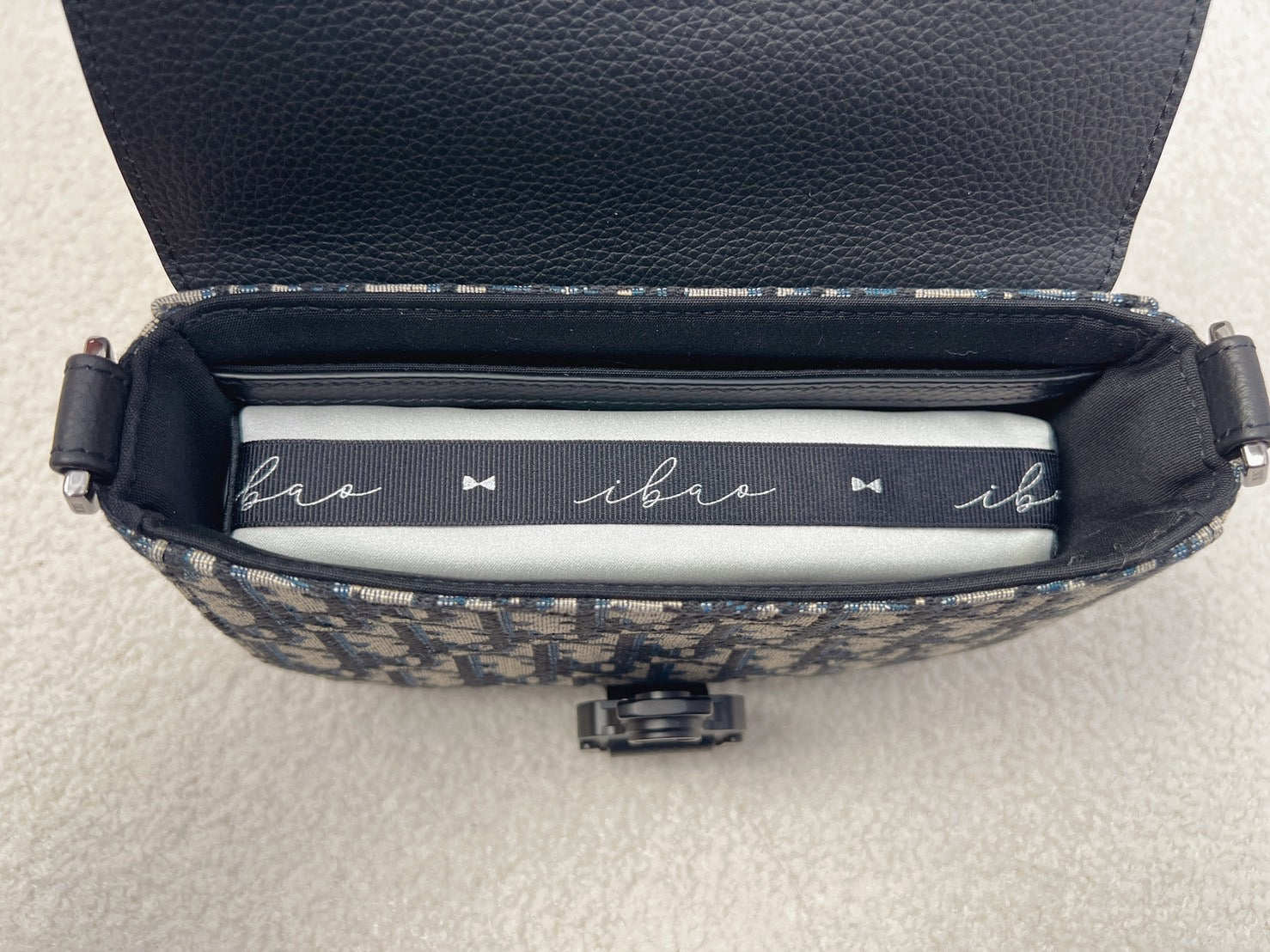 ibao バッグピロー｜ディオール サドル メッセンジャーバッグ 専用