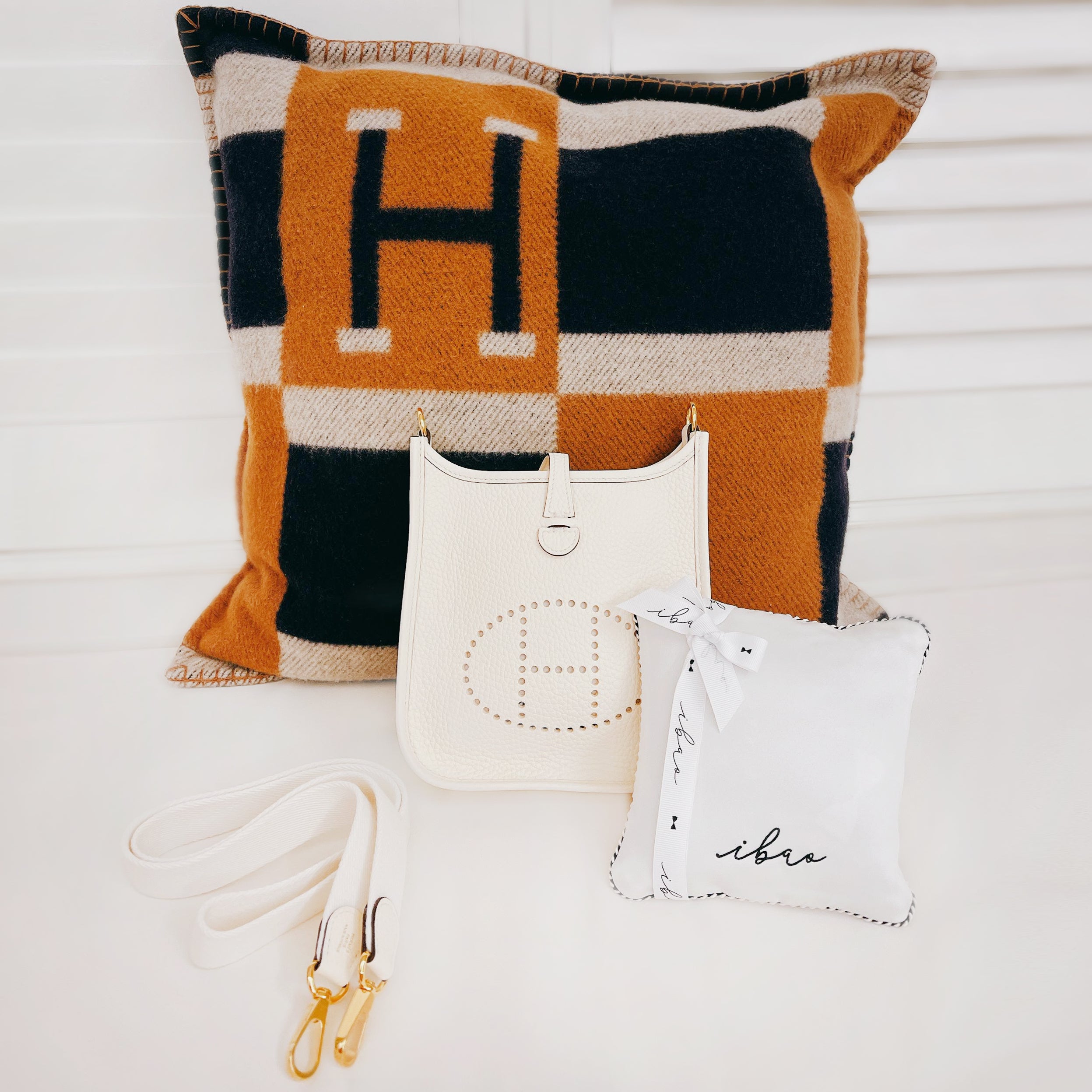 ibao バッグピロー｜シャネル ハンドル 24 専用  VV02［2枚セット］